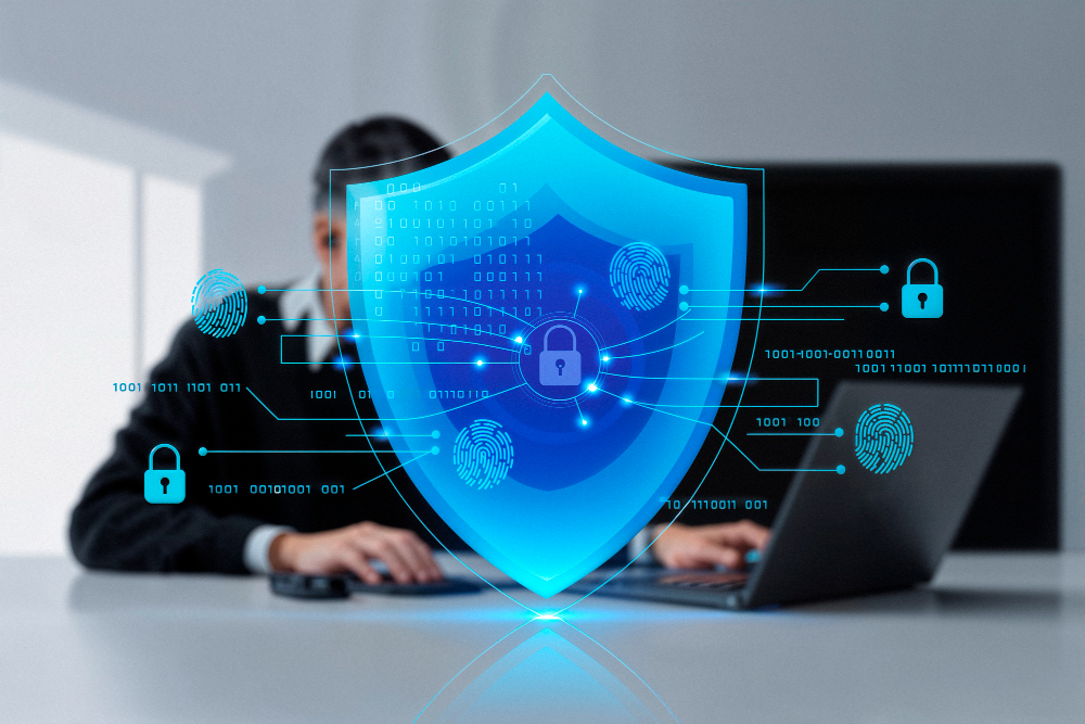 CISO trabajando en mitigación de riesgos